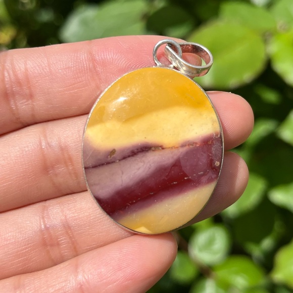 Silver plated natural mookaite round pendant‎ - Picture 1 of 7